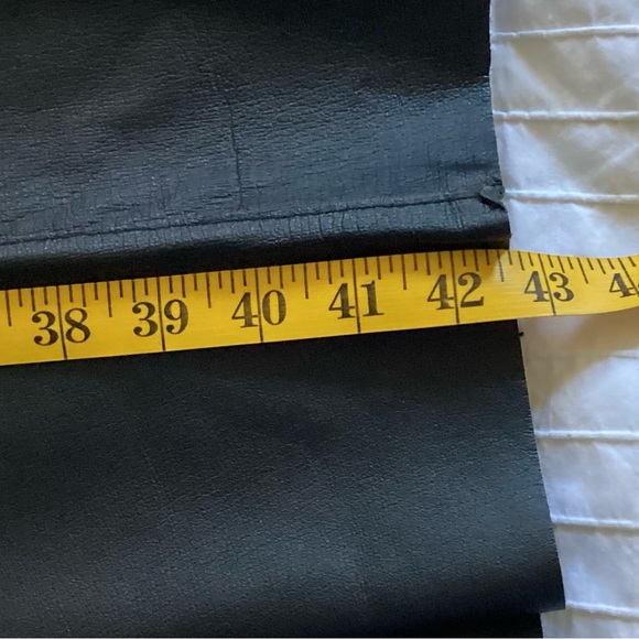 Newport News Leather Jean No Pockets Smooth Fit - Picture 7 of 10